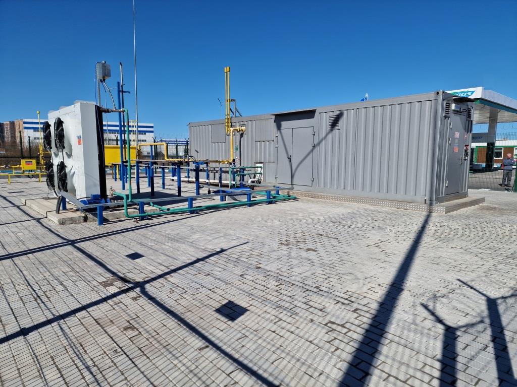CH4 compressor for fueling station
