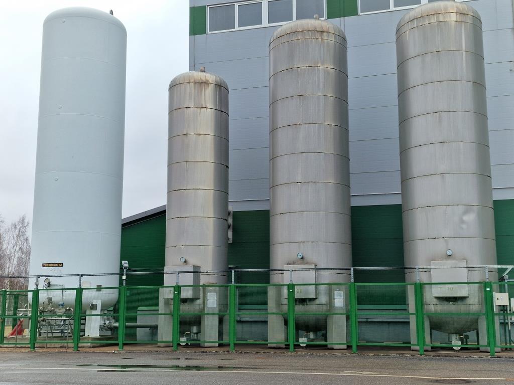 CO2 tanks