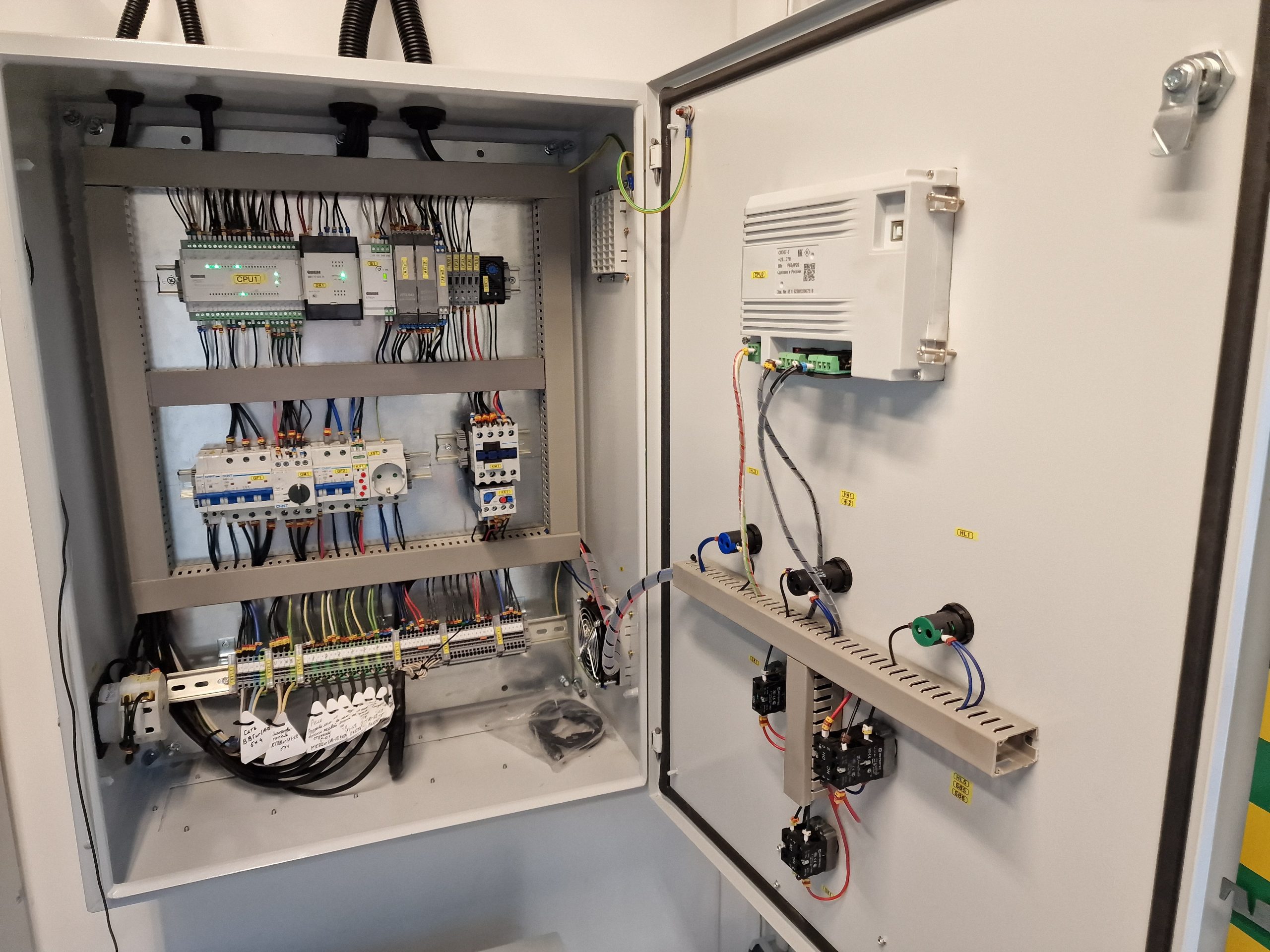 Control panel for hydrogen compressor (inside)